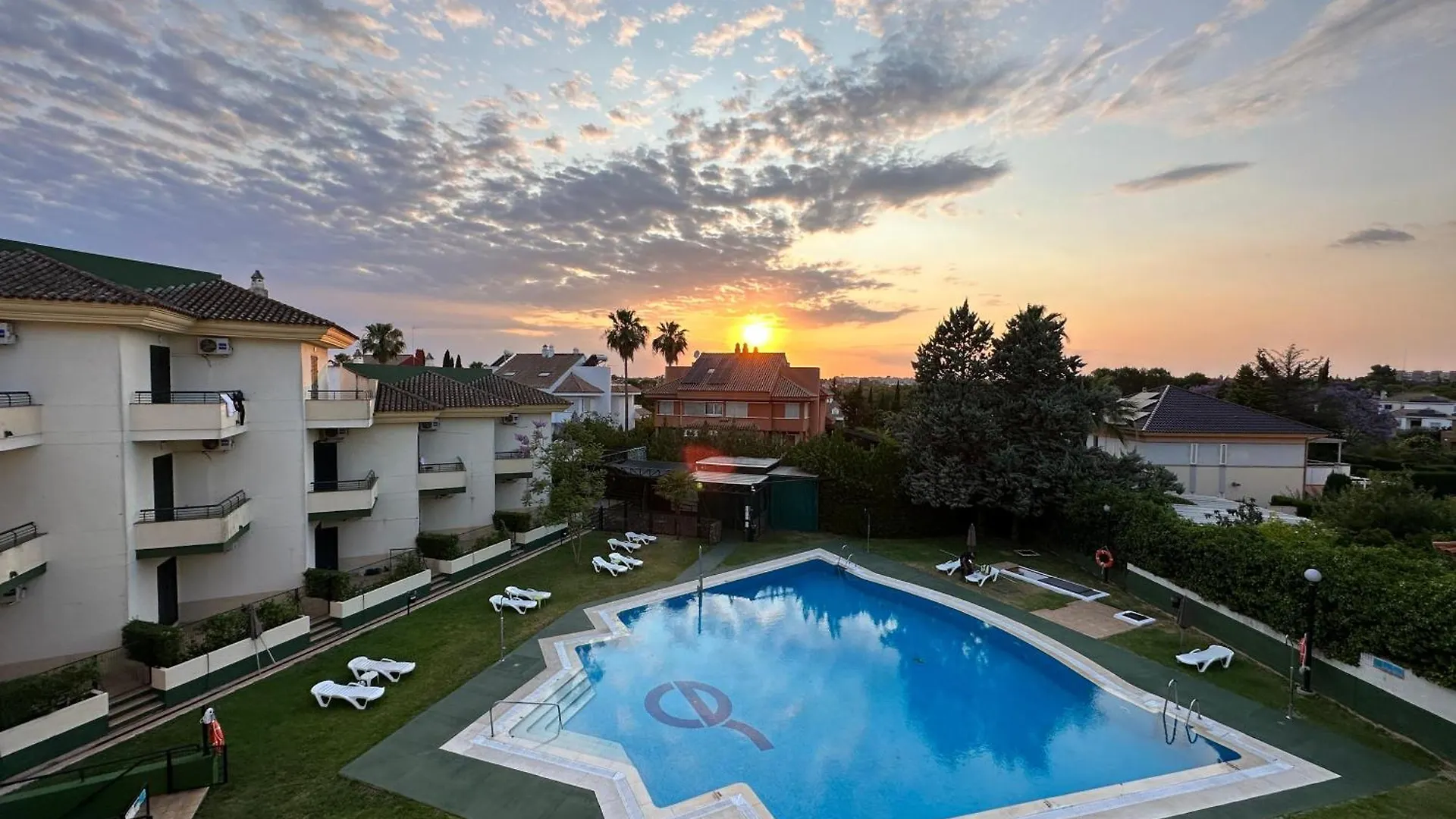 Hospedium Hotel Apartamentos Simon Verde Mairena del Aljarafe